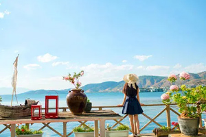 <em>旅游</em><em>管理</em><em>專業(yè)</em>，酒店<em>管理</em><em>與</em>數(shù)字化運營<em>專業(yè)</em>，<em>餐飲</em>智能<em>管理</em><em>專業(yè)</em>《<em>餐飲</em><em>服務</em><em>與</em><em>管理</em>—— 斟酒<em>服務</em>》<em>課程</em><em>思</em><em>政</em><em>課堂教學</em><em>設計</em>