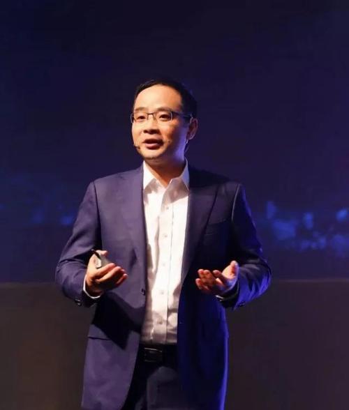 在鄭葉來的帶領下 <em>華為</em><em>云</em>正式對外發布公有<em>云</em><em>戰略</em>