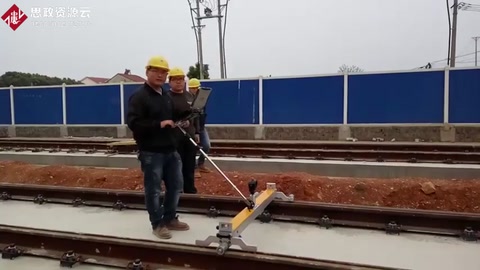 華中首條高鐵標(biāo)準(zhǔn)建設(shè)的<em>有軌電車</em>—漢陽<em>有軌電車</em>軌檢小車作業(yè)現(xiàn)場