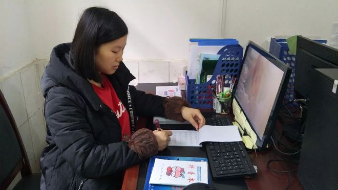 授課圖片—<em>最美</em>鄉村教師 劉婷