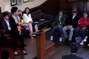 鄧亞萍劍橋大學(xué)<em>英文</em><em>演講</em>：我如何從不識26個(gè)<em>英文</em>字母到劍橋博士