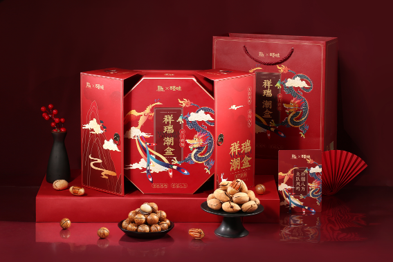 百草味X國(guó)家寶藏IP產(chǎn)品“祥瑞潮盒”