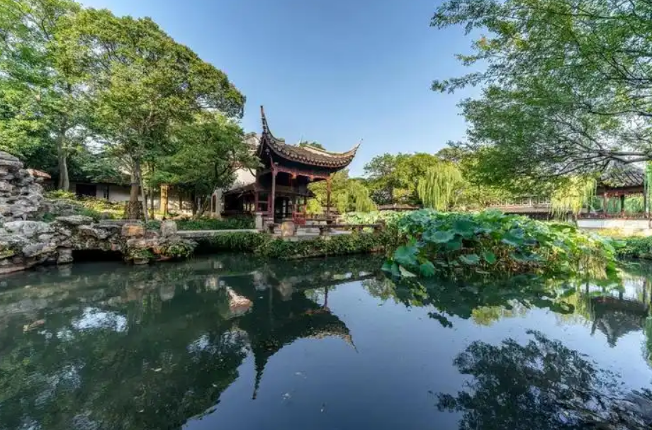 <em>園林</em><em>工程技術</em><em>專業</em>：基于<em>課程</em><em>思</em><em>政</em>的<em>園林植物</em><em>栽培</em><em>養護</em><em>課程</em><em>教學改革</em>探索