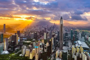 <em>通</em><em>識</em><em>課</em>：《<em>中國歷史</em>—<em>第十二</em><em>單元</em><em>改革開放</em><em>和</em><em>社會主義現代化建設</em><em>新時期</em> <em>第</em>28<em>課</em>建立社會主義市場經濟體制<em>和</em><em>中國特色社會主義</em><em>全面</em>推向21世紀》<em>課程</em><em>思</em><em>政</em><em>案例</em>
